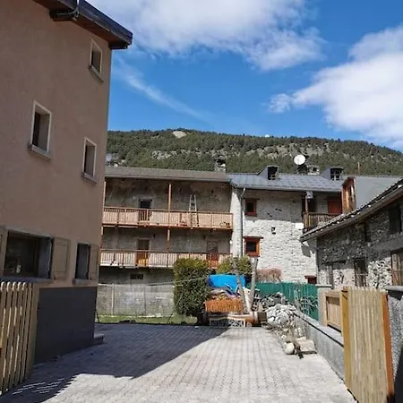 14 Pers Lesoursfanfarons Spacieux Chaleureux Bramans